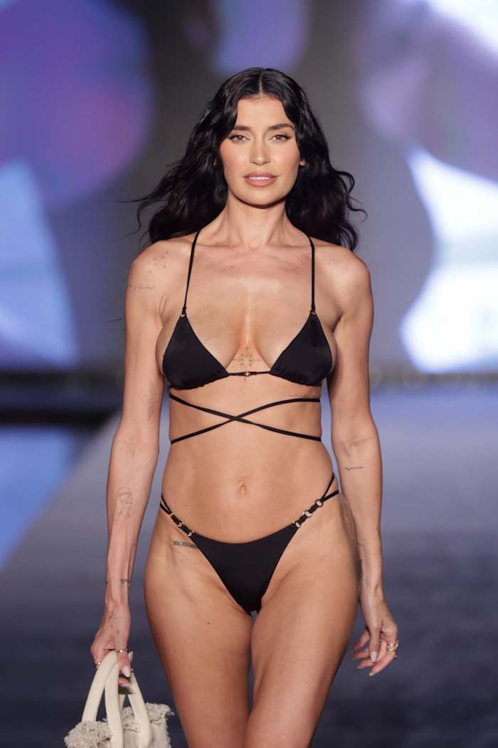 Nicole Williams English